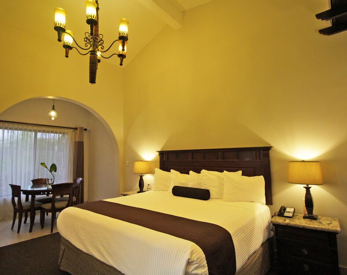 Hotel Del Rio Навохоа Экстерьер фото